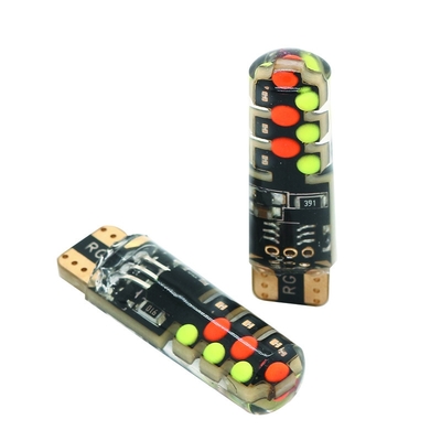 Parlaklık Yeni tip araba İç mekan LED ampul T10 5050 6SMD RGB rengi RGB ile uzaktan kumandalı yanıp sönen ışıklarla