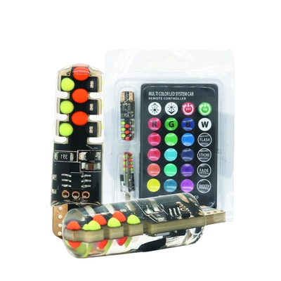 Parlaklık Yeni tip araba İç mekan LED ampul T10 5050 6SMD RGB rengi RGB ile uzaktan kumandalı yanıp sönen ışıklarla